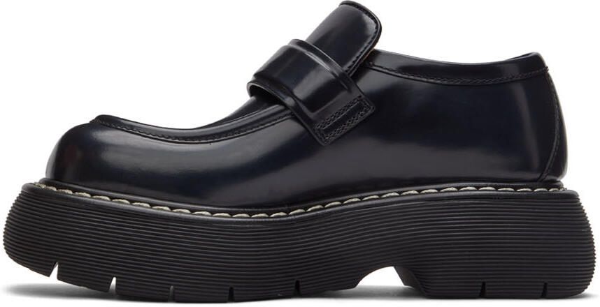 Bottega Veneta Black Leather Swell Loafers - Picture 3