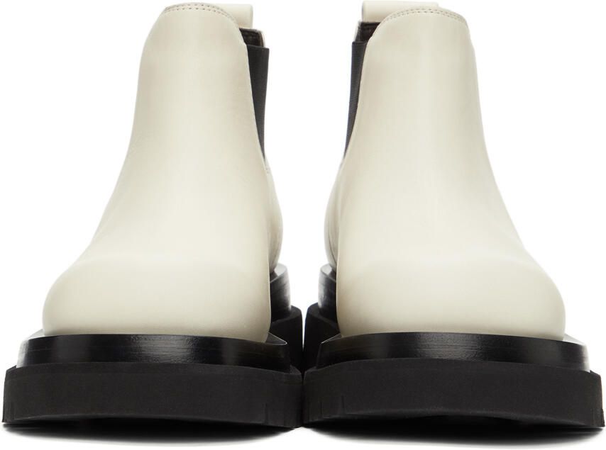 Bottega Veneta Off-White 'The Lug' Low Boots - Picture 3