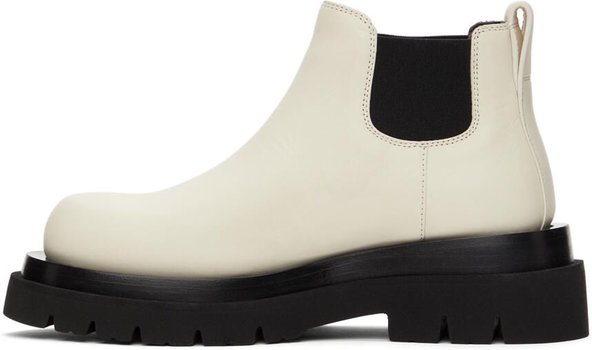 Bottega Veneta Off-White 'The Lug' Low Boots - Picture 4