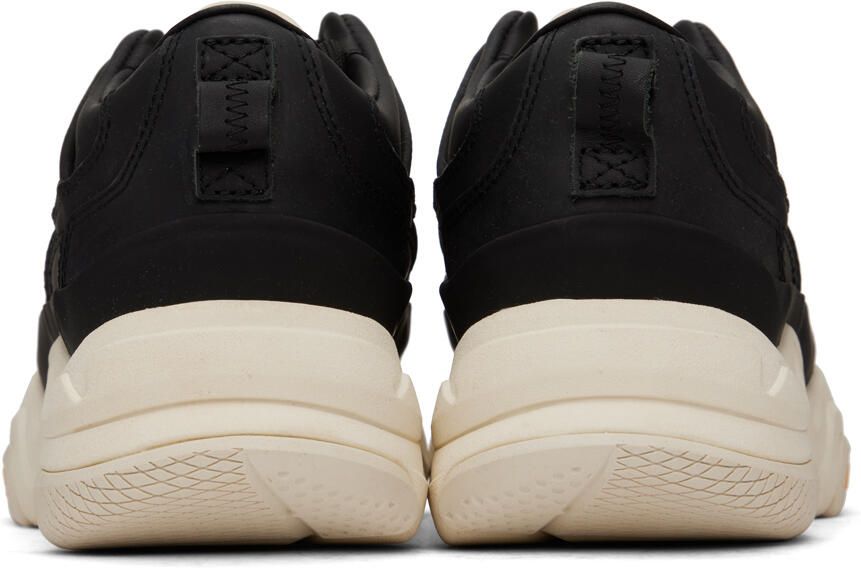 C2H4 Black Quark Sneakers