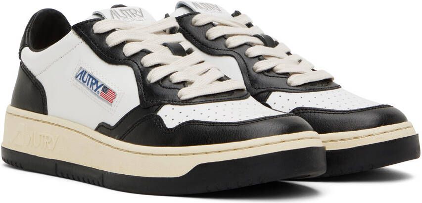 AUTRY Black & White Medalist Low Sneakers