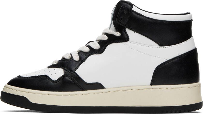 AUTRY Black & White Medalist Mid Sneakers