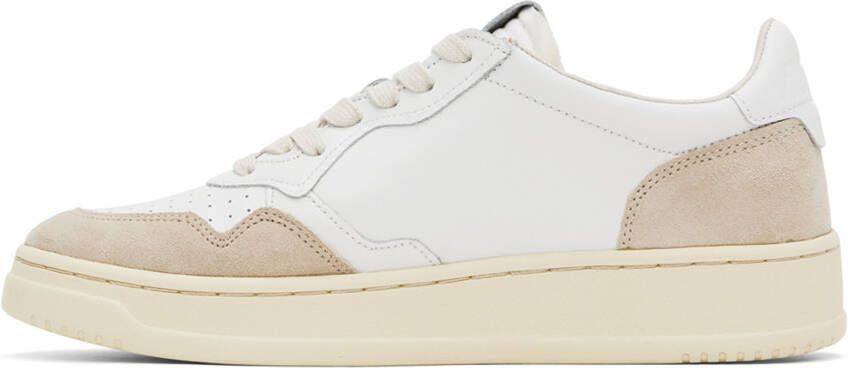 AUTRY White & Beige Medalist Low Sneakers