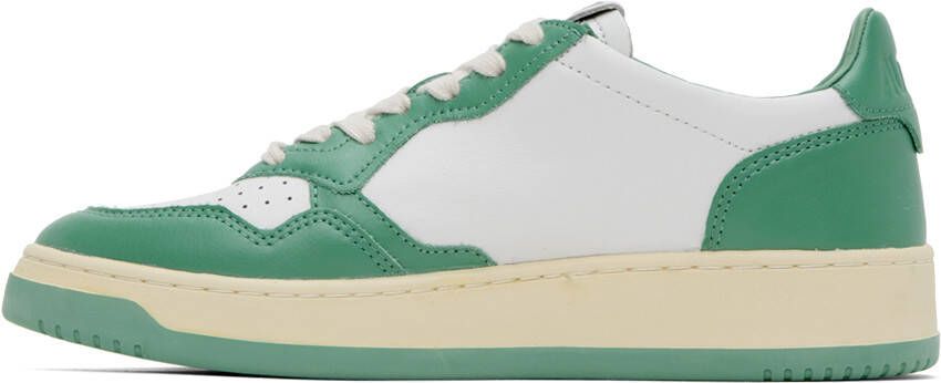 AUTRY White & Green Medalist Low Sneakers