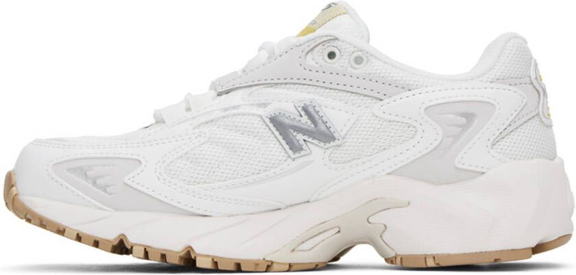 New Balance White 725V1 Sneakers