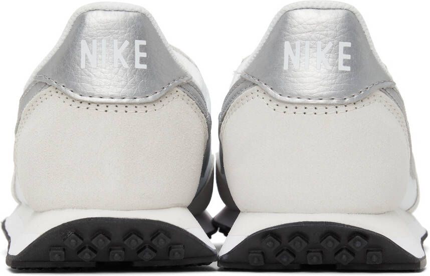 Nike Beige & White Waffle Trainer 2 Sneakers
