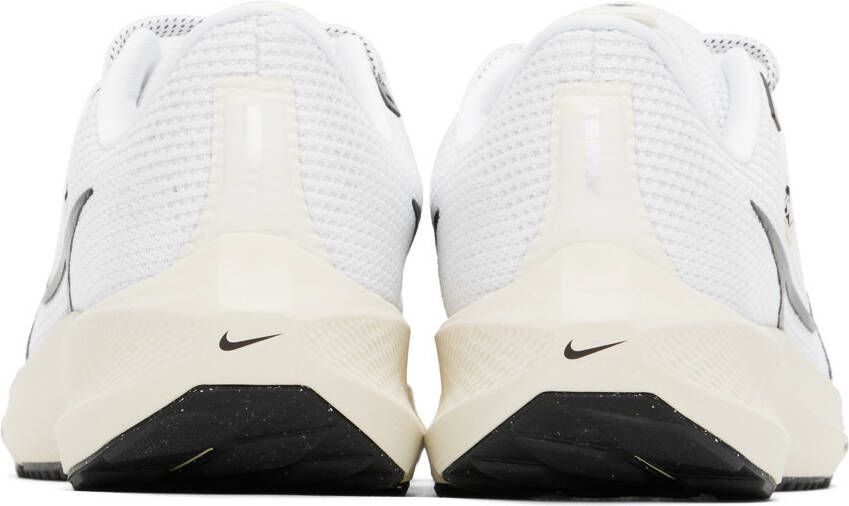 Nike White & Black Pegasus 40 Sneakers