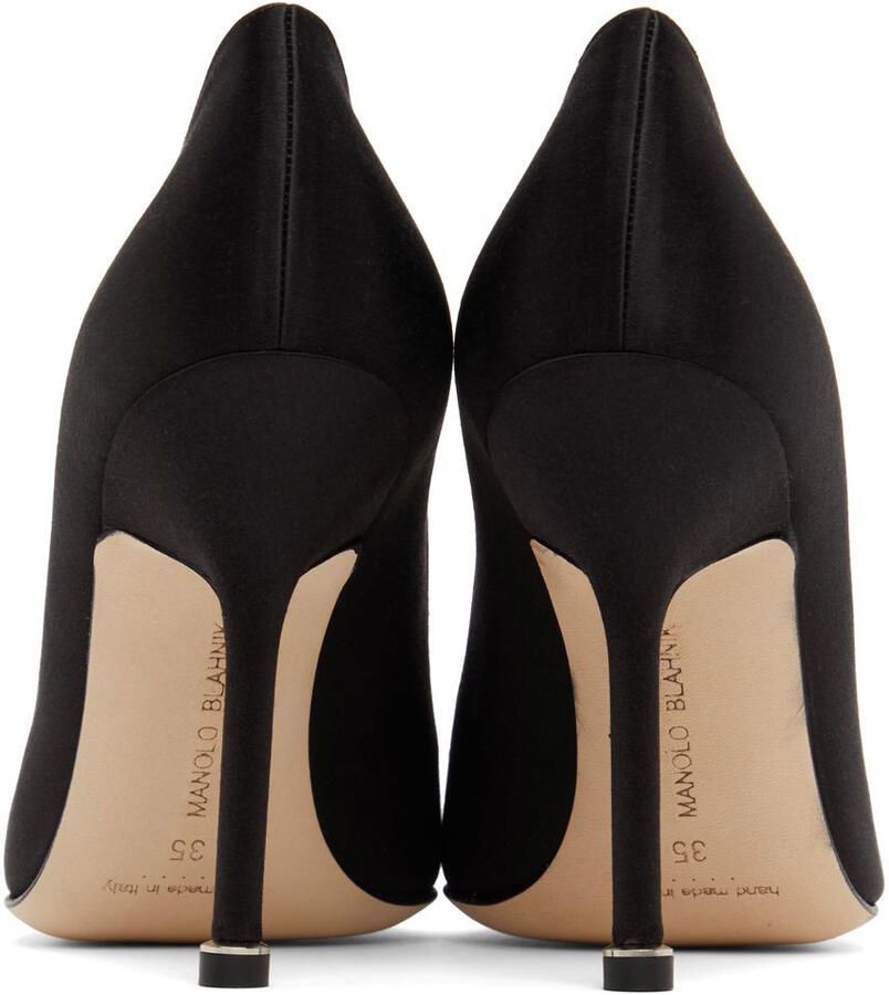 Manolo Blahnik Black Hangisi Pumps