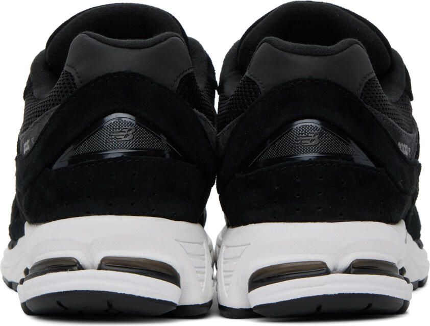 New Balance Black 2002R Sneakers