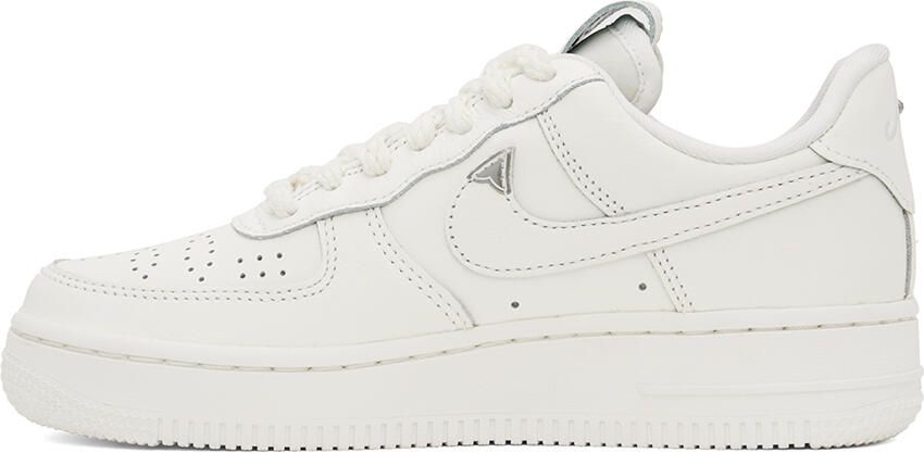 Nike White Air Force 1 '07 LV8 Sneakers - Picture 3