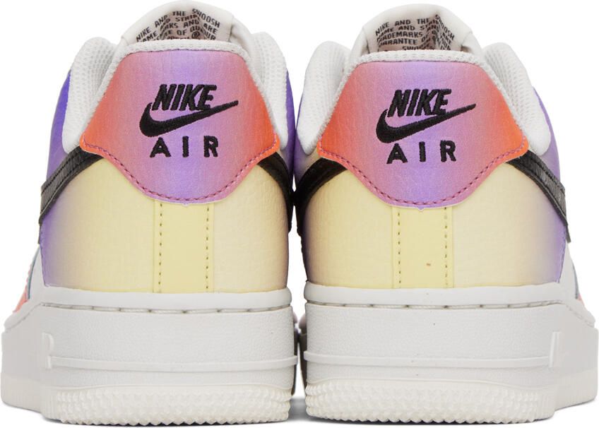 Nike White Air Force 1 '07 Sneakers