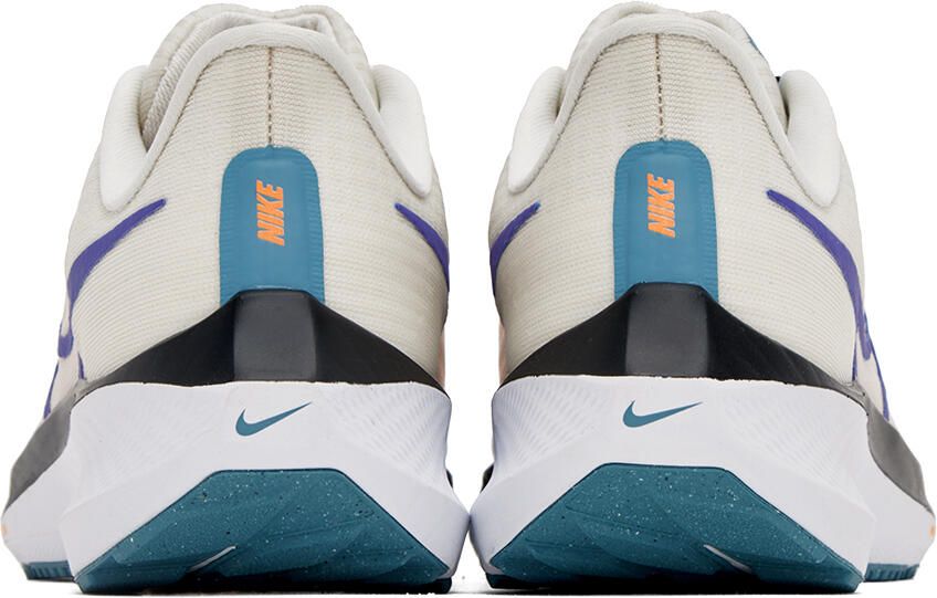 Nike White Air Zoom Pegasus 39 Sneakers