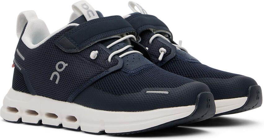 On Kids Navy Cloud Play Little Kids Sneakers - Picture 2