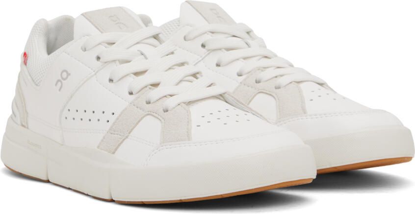 On White 'THE ROGER Clubhouse' Sneakers - Picture 2