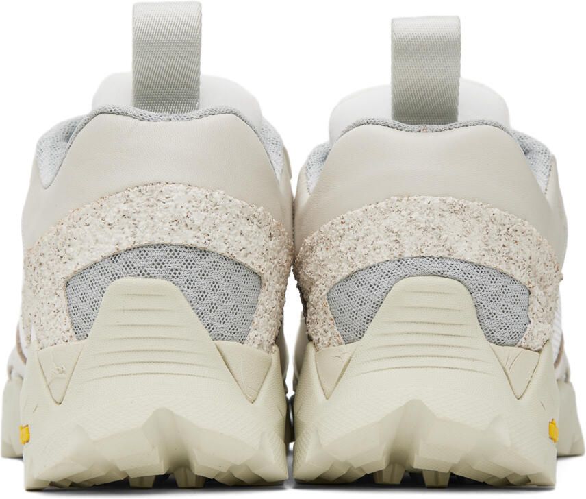 ROA Off-White Lhakpa Sneakers